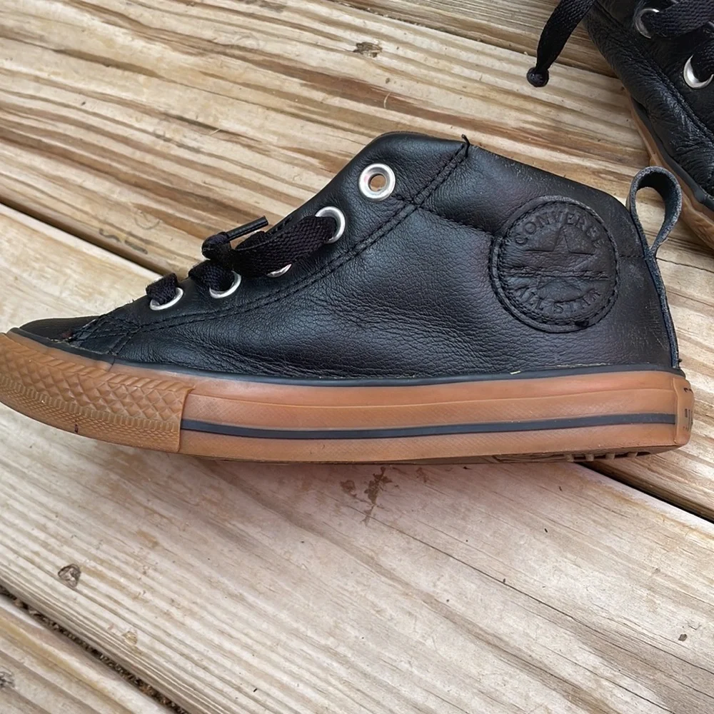 Converse Chuck Taylor All Star Street Mid Black Leather Kids Size 1